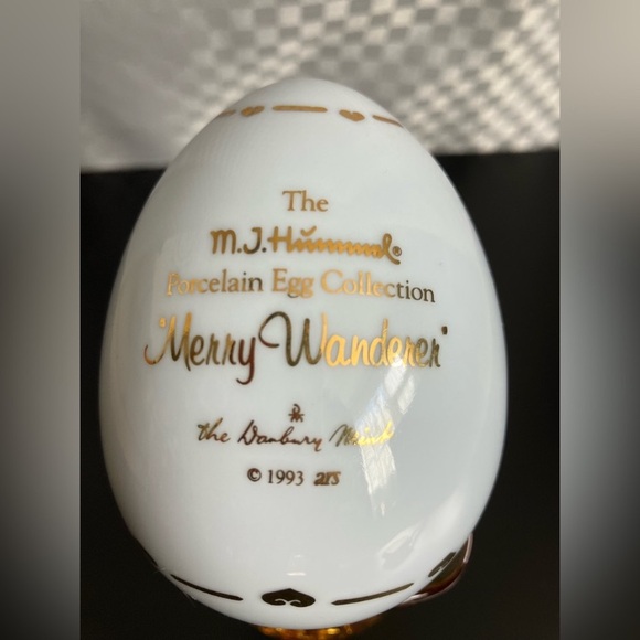 Vintage H.J Hummel Porcelain Egg Collection “Merry Wanderer” 1993 - Picture 3 of 5
